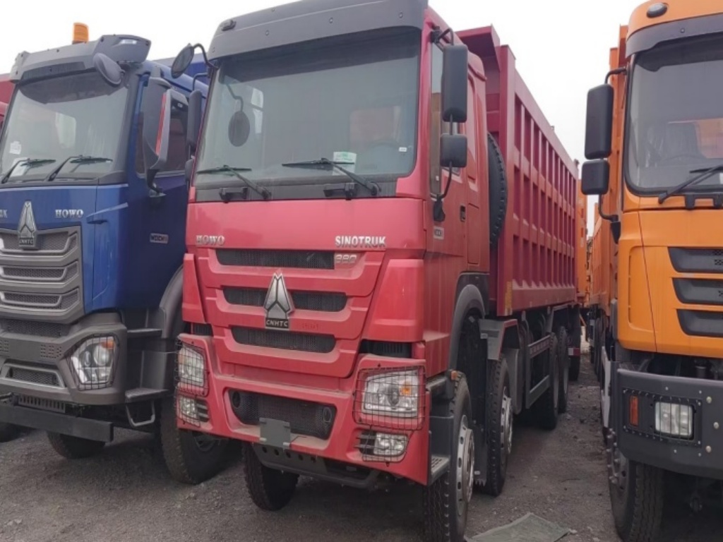 wholesales heavy duty trucks sinotruck dump trucks 8 x4 380hp Left Hand Driving tipper  trucks for sale